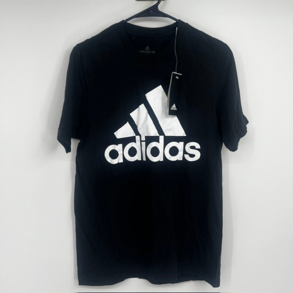 NWT Adidas Men's Amplifier Tee Black & White Graphic Logo T-Shirt Size Small